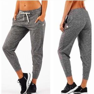 Vuori Performance Jogger Heather Gray. Size XL. EUC.